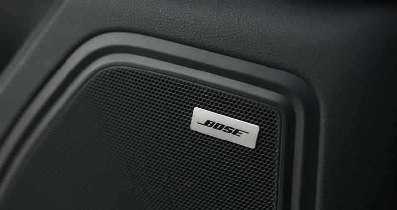 Porsche Macan cena 159999 przebieg: 127366, rok produkcji 2017 z Wojkowice małe 742